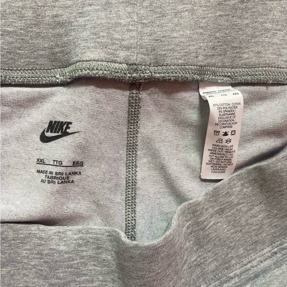 Nike Gray High-Waisted Bike Shorts - Picture 5 of 5